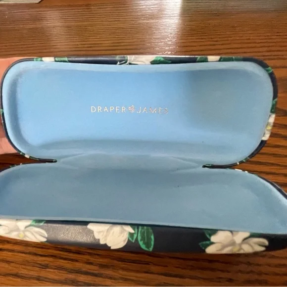 Draper James Magnolia Glasses Case - Picture 2 of 3